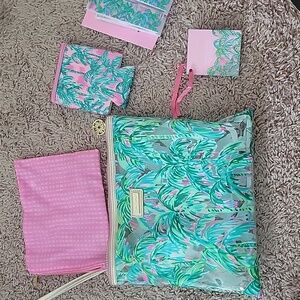 Lilly Pulitzer Water Resistant Vinyl Beach Day Pouch NWT